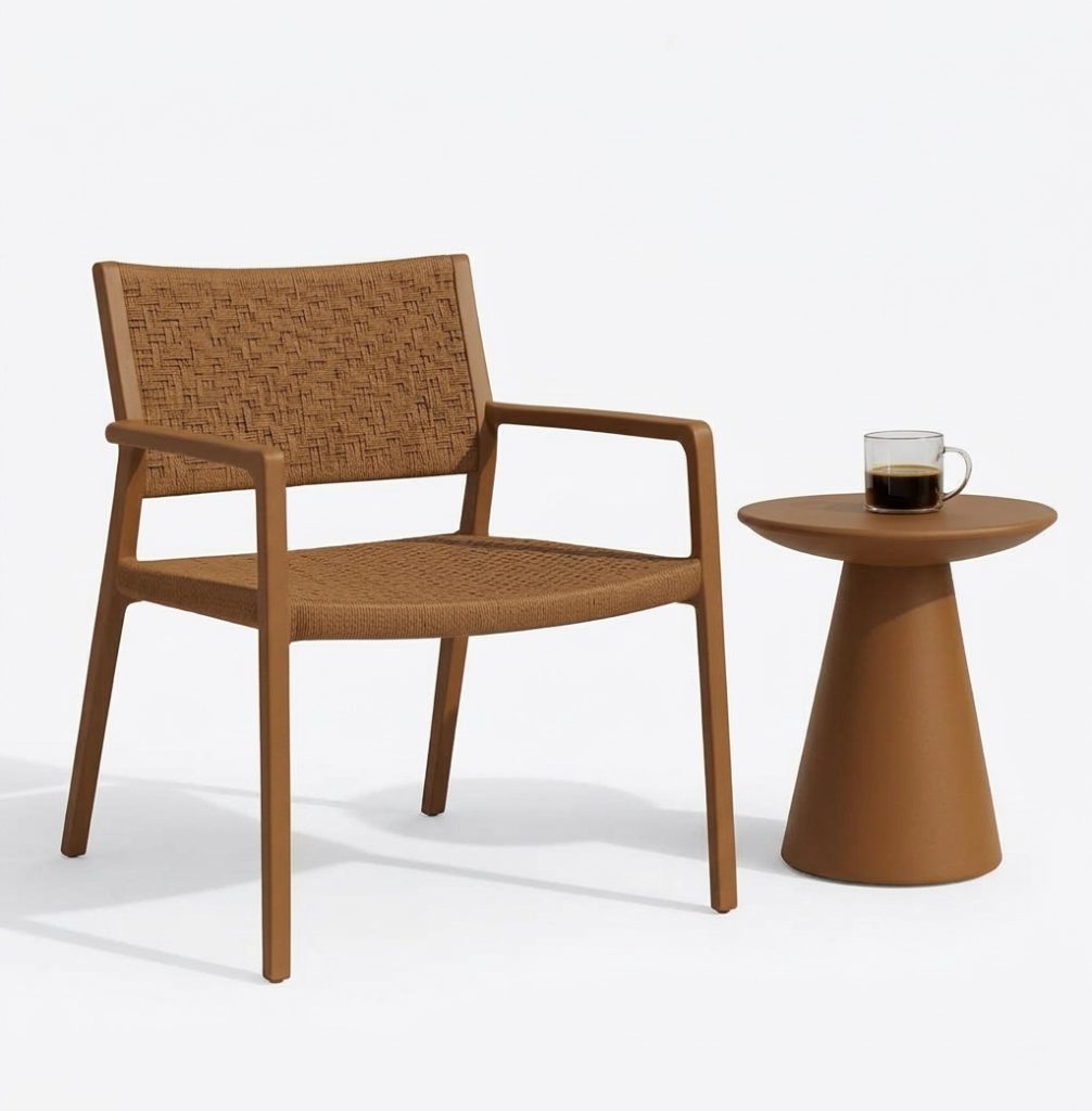 Saave Outdoor Lounge Chair